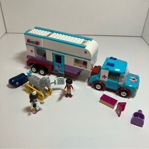 Lego Friends #41125. Horse vet trailer. 370 pieces. 100% complete. Like new!